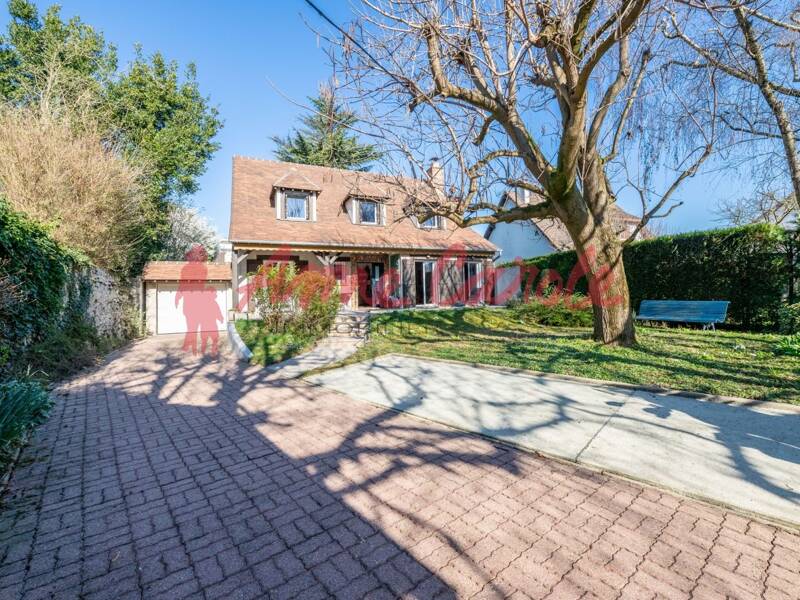 Maison à vendre, 150m², SAINT MAUR DES FOSSES