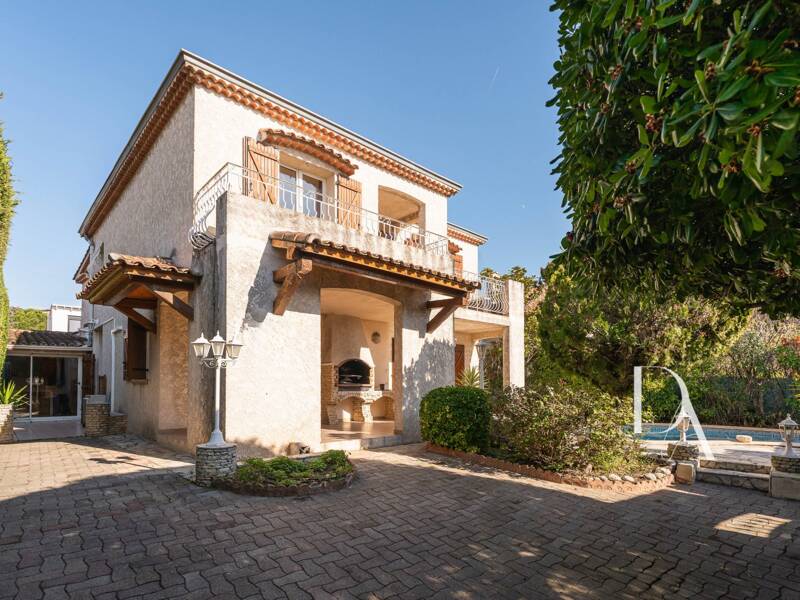 Maison à vendre, 220m², MARSEILLE 12E