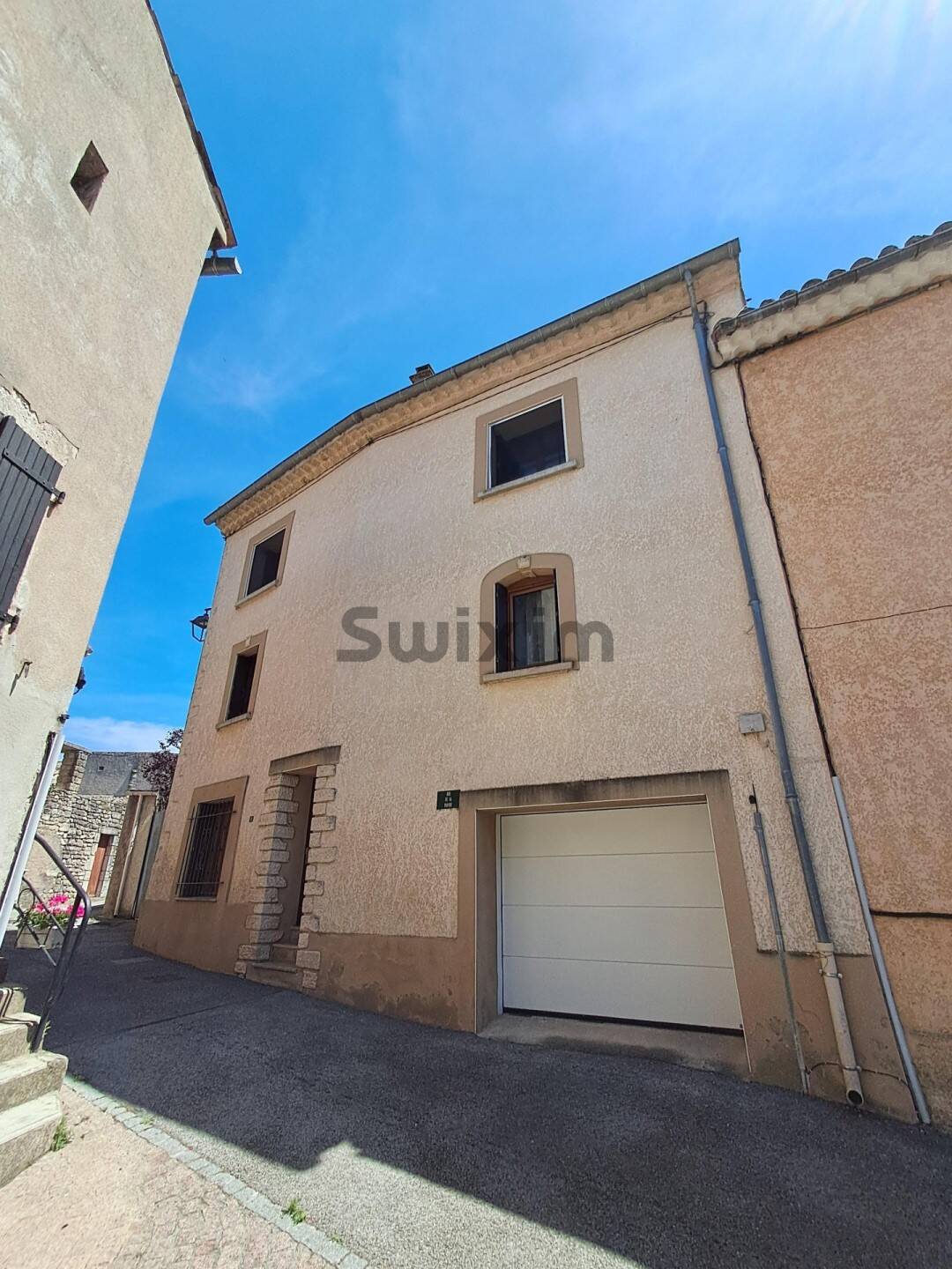 Maison à vendre, 113m², SAINT JEAN DE MARUEJOLS ET AVEJAN