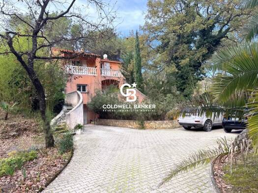 Maison à vendre 660 000 € 7 pièces 4 chambres 200 m² 6 200 m² de terrain Callas 83830
