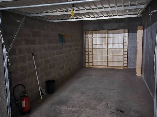 Parking à vendre 30 000 € 33 m² Dreyfus Pont Hardy Rambouillet 78120