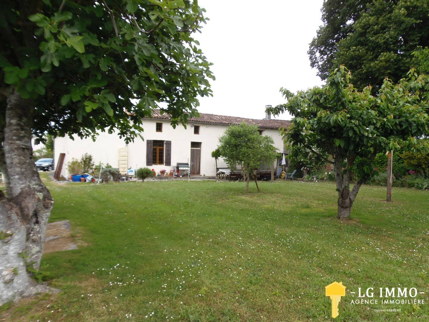 Maison à vendre, 179m², SAINT DIZANT DU GUA