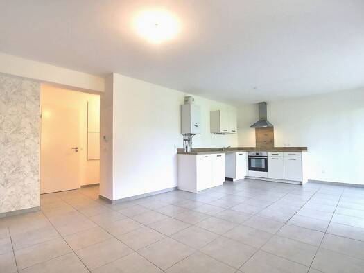 Appartement à vendre 335 000 € 3 pièces 2 chambres 71 m² RDC/2 Saint-Pierre-en-Faucigny 74800