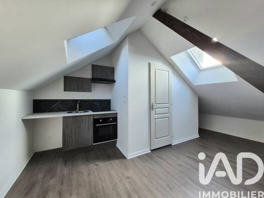 Appartement à louer 415 € 1 pièce 13 m² 3ème étage Gare Nord et Ouest Charleville-Mézières 08000