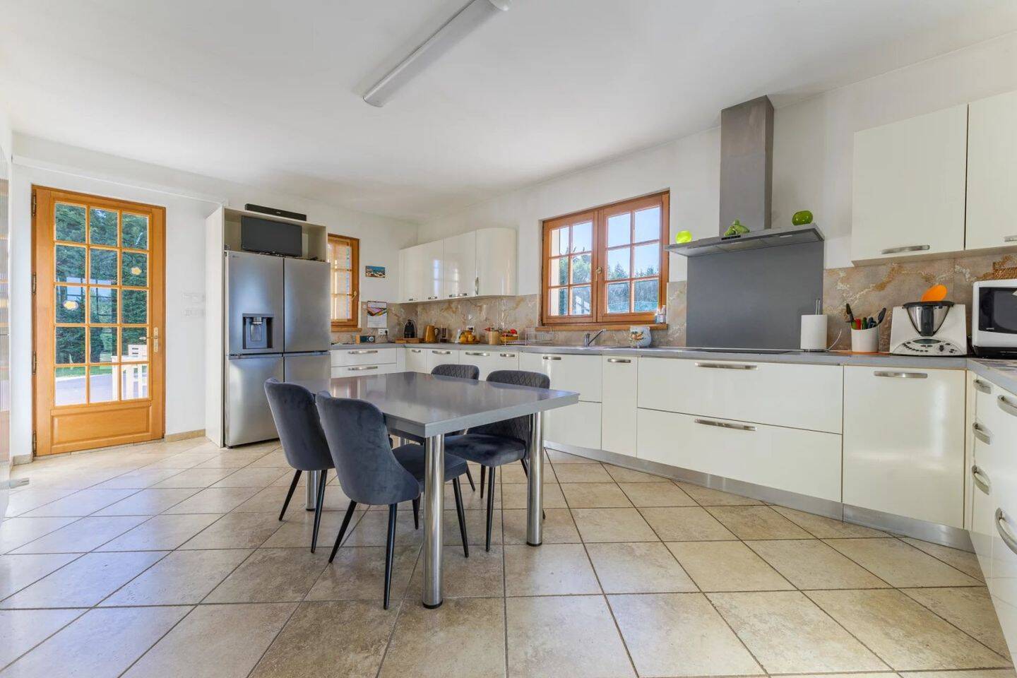 Maison à vendre, 0m², LA CHAPELLE DE LA TOUR