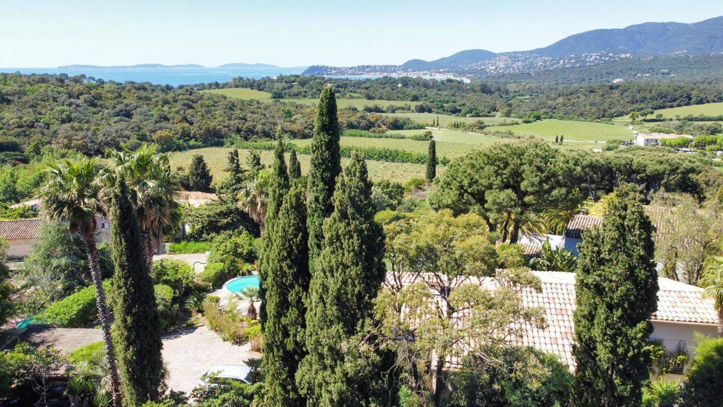 Maison à vendre, 183m², LA CROIX VALMER