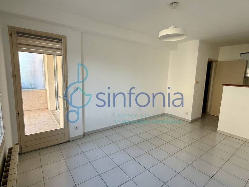 Maison à louer, 38m², UZES