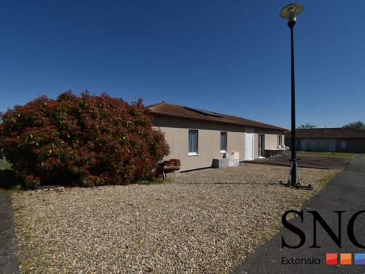 Appartement à vendre 71 500 € 3 pièces 2 chambres 65 m² RDC Le Châtelet 18170