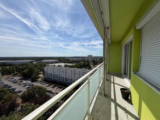 Appartement à vendre 180 000 € 5 pièces 4 chambres 90 m² Étage 15/15 Le Moulin a Vent Ris-Orangis 91130