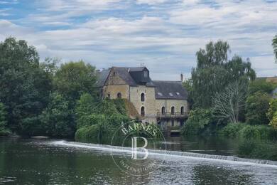 Maison à vendre 730 000 € 8 pièces 5 chambres 350 m² 3 000 m² de terrain Noyen-sur-Sarthe 72430