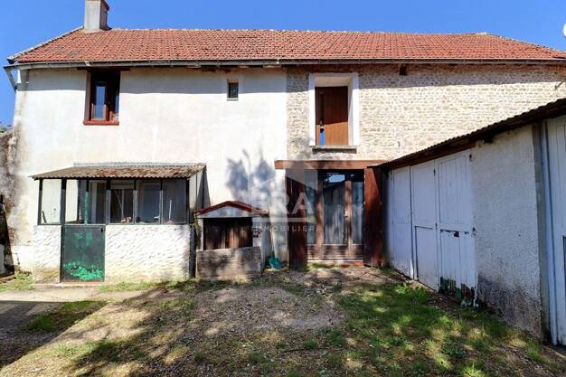Maison à vendre 157 000 € 4 pièces 2 chambres 88 m² 372 m² de terrain Le Malesherbois 45330