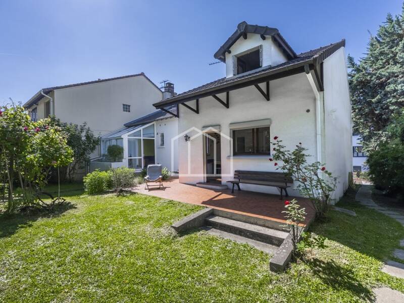 Maison à vendre, 215m², SURESNES