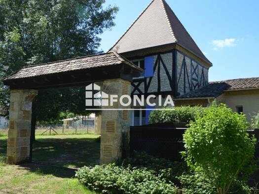 Maison à vendre 354 000 € 5 pièces 3 chambres 145 m² 3 731 m² de terrain Gardonne 24680