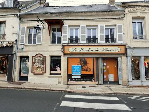 Local commercial à vendre 165 000 € 369 m² de surface de vente Vaux Laon 02000