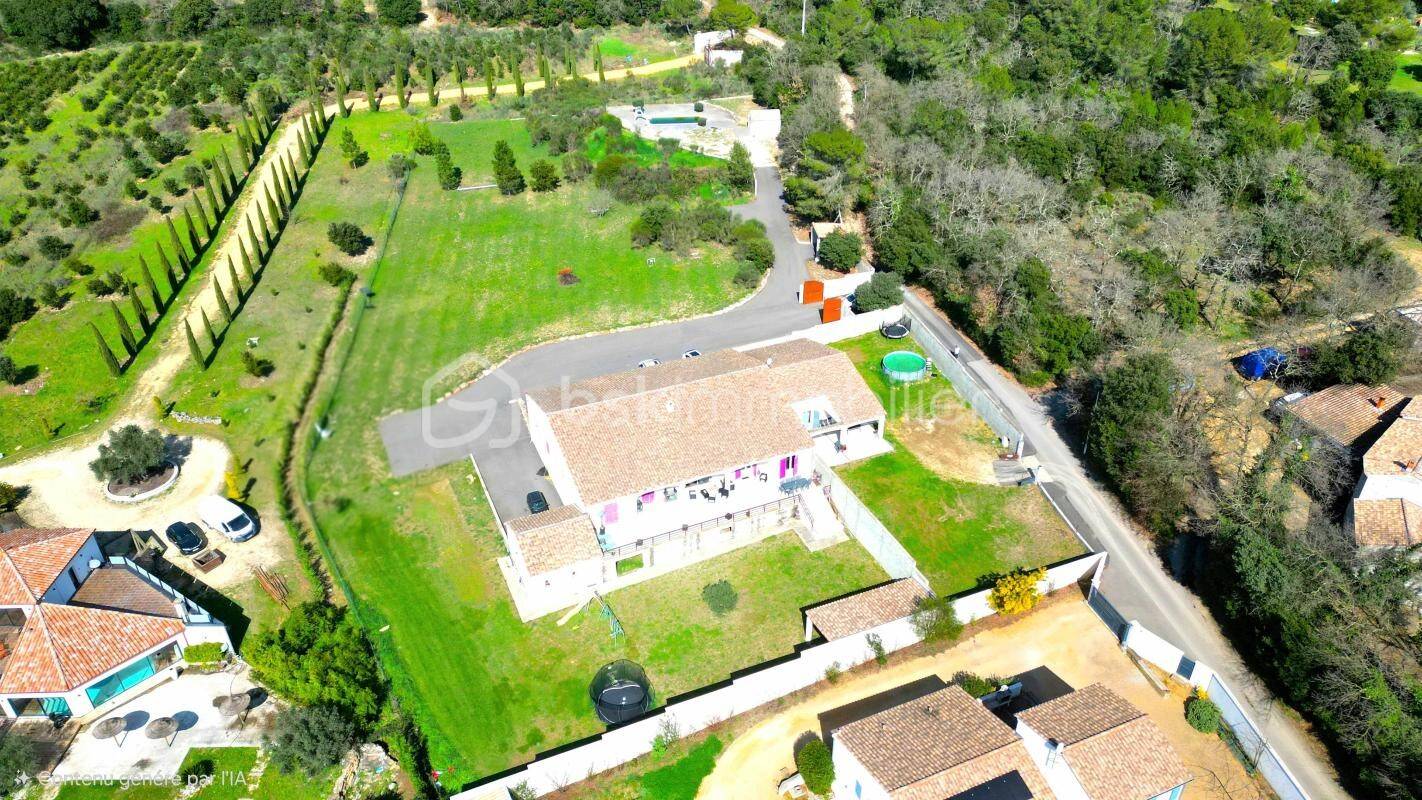 Maison à vendre, 390m², MONDRAGON