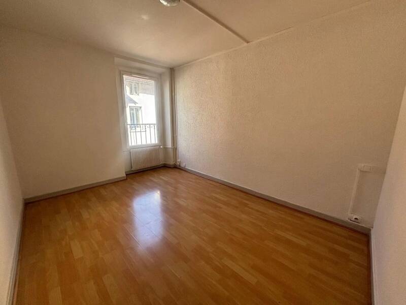 Maison à louer, 84m², SAINT CLAUDE