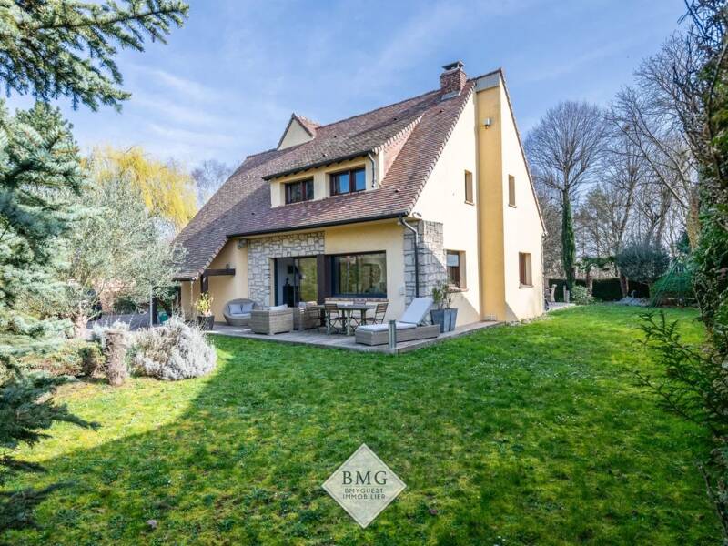 Maison à vendre, 243m², THIAIS