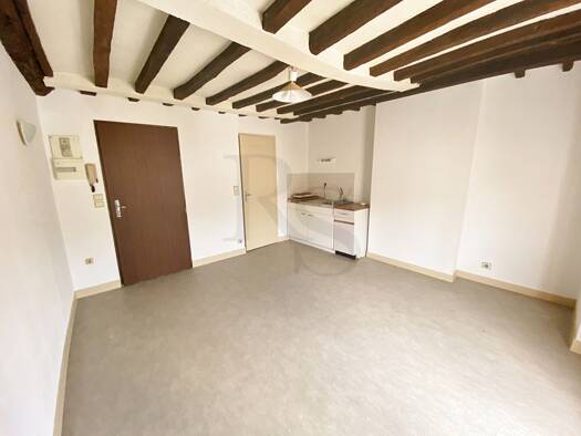 Appartement à louer 240 € 1 pièce 19 m² 1er étage Belle Étoile-2ème Db-Coulandon Argentan 61200