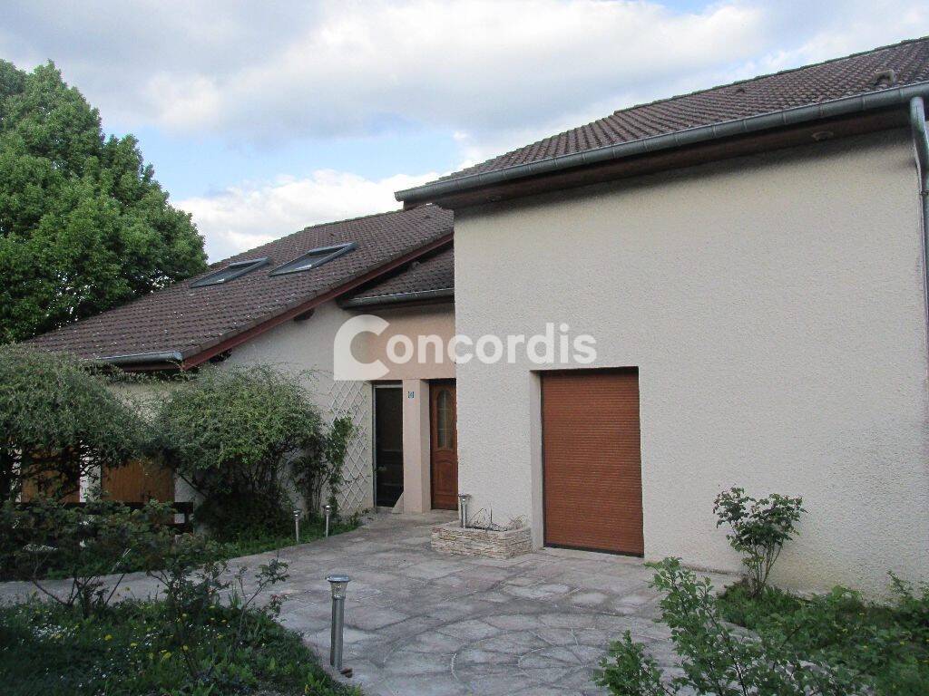 Maison à louer, 215m², DUGNY SUR MEUSE