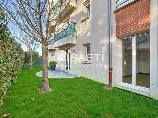 Appartement à vendre 205 000 € 2 pièces 1 chambre 48 m² RDC/2 Domaine d'Armainvilliers Ozoir-la-Ferriere 77330