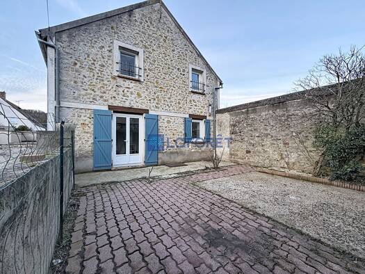 Duplex à louer 900 € 3 pièces 2 chambres 55 m² RDC Villecerf 77250