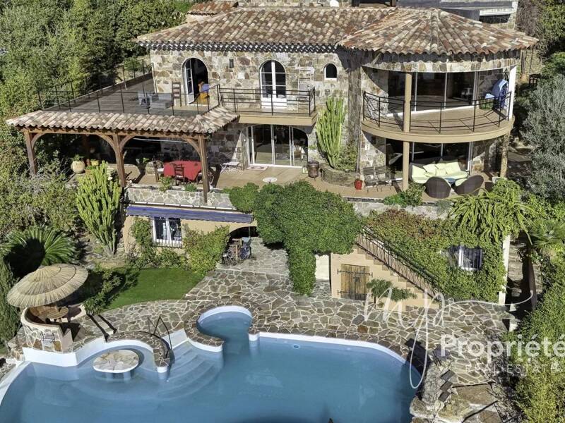 Maison à vendre, 386m², RAYOL CANADEL SUR MER