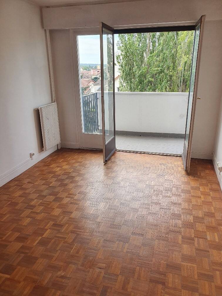 Maison à louer, 32m², SAINT MAUR DES FOSSES