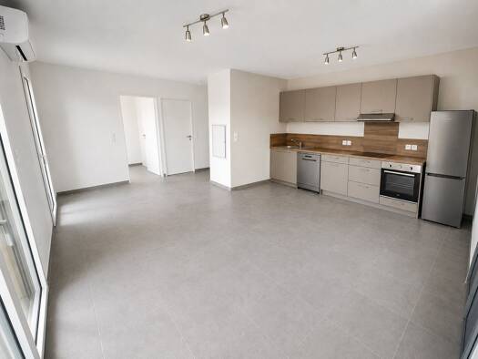 Appartement à vendre - neuf 168 000 € 2 pièces 1 chambre 45,75 m² Le Village Sarrians 84260