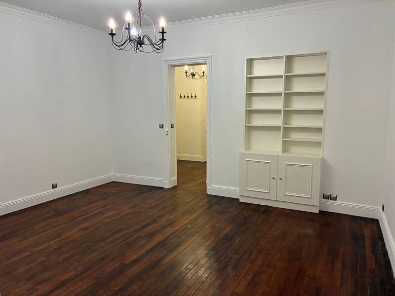 Maison à louer, 49m², PARIS 17E