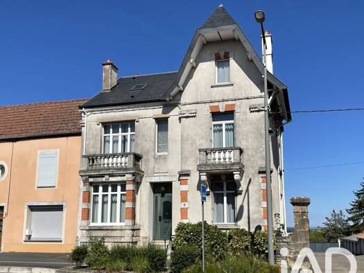 Maison à vendre 220 000 € 8 pièces 7 chambres 208 m² Corlée Langres 52200