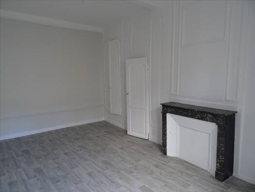 Duplex à louer 545 € 2 pièces 1 chambre 53,9 m² Étage 1/2 République Clermont-Ferrand 63000