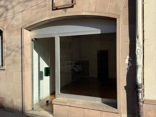 Local commercial à louer 890 € 31 m² de surface de vente Krutenau Centre Est Strasbourg 67000