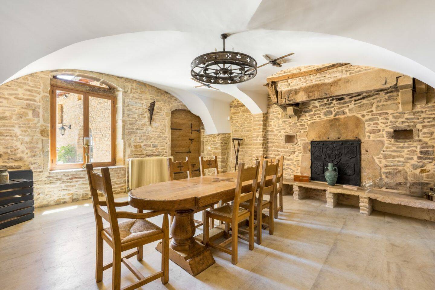 Maison à vendre, 431m², VILLE SUR JARNIOUX