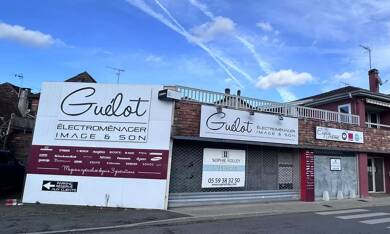 Magasin d'électroménager à vendre 260 000 € 440 m² de surface de vente Salies-de-Béarn 64270