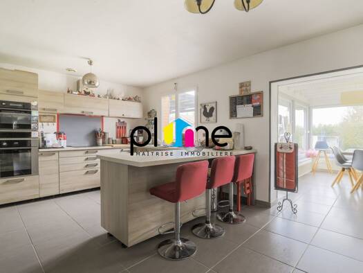 Maison de plain-pied à vendre 293 900 € 7 pièces 1 chambre 173,3 m² 1 868 m² de terrain Croisilles 62128
