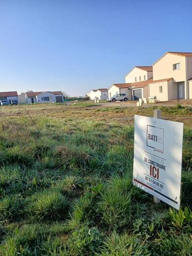 Terrain constructible à vendre 45 000 € 500 m² de terrain Grues 85580