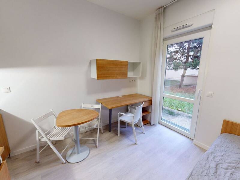 Maison à louer, 18m², IVRY SUR SEINE