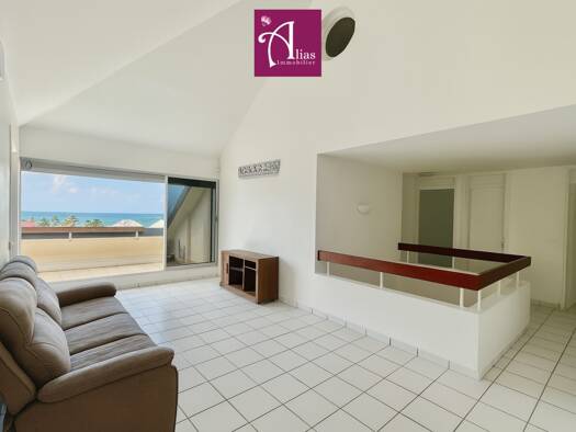 Appartement à louer 1 500 € 3 pièces 2 chambres 57 m² 2ème étage Le Gosier 97190