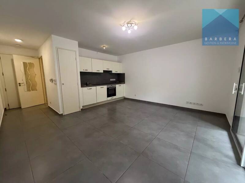 Maison à louer, 28m², CANNES