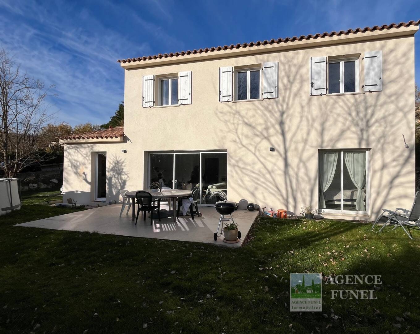 Maison à vendre, 133m², SAINT VALLIER DE THIEY