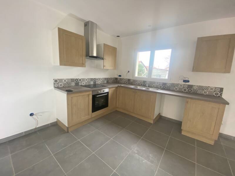 Maison à louer, 110m², POUILLY SOUS CHARLIEU