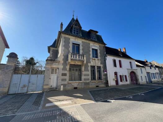 Maison à vendre 189 900 € 7 pièces 5 chambres 200 m² Festieux 02840