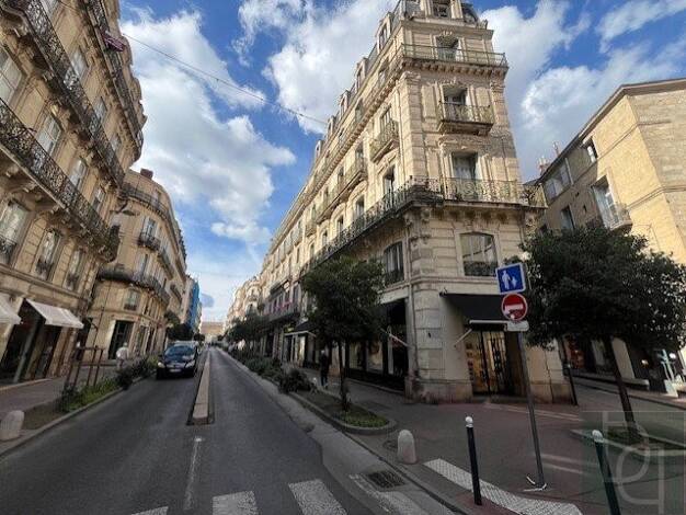 Espace bureau à louer 1 570 € 126 m² de bureaux Centre Historique Montpellier 34000