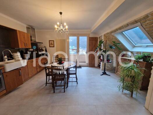 Appartement en viager occupé Bouquet 69 000 € 4 pièces 3 chambres 98,5 m² Étage 5/5 Centre Ville Cluses 74300