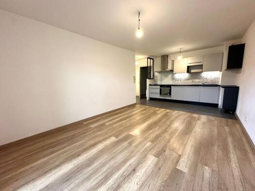 Appartement à vendre 145 000 € 3 pièces 2 chambres 52,9 m² Exterieur Langon 33210