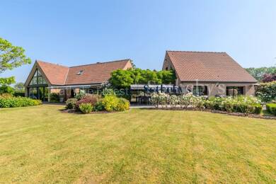 Maison à vendre 1 590 000 € 11 pièces 6 chambres 440 m² 3 551 m² de terrain Bourg-Centre Ville-Pont Courroy Marcq-en-Baroeul 59700