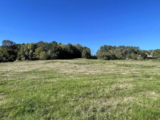 Terrain constructible à vendre 122 000 € 14 649 m² de terrain Villamblard 24140