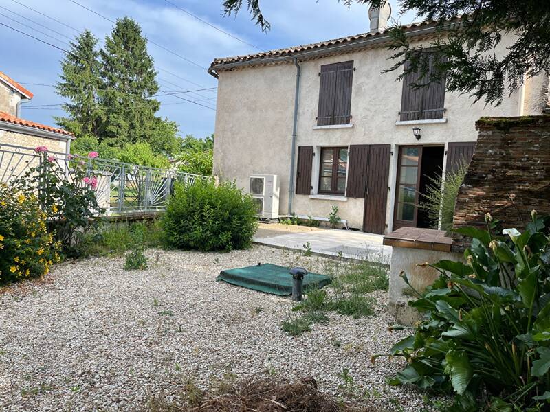 Maison à vendre, 154m², MONTMOREAU SAINT CYBARD