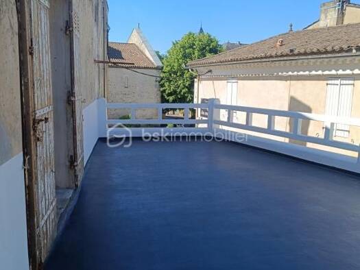 Immeuble à vendre 180 000 € 245 m² Saint-Christoly-de-Blaye 33920