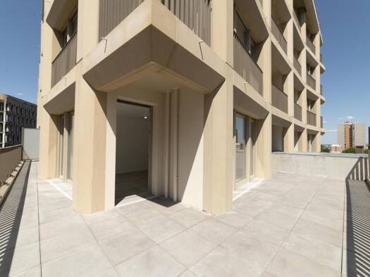Appartement à louer 1 489 € 5 pièces 4 chambres 94 m² 10ème étage Les Vignes Bobigny 93000